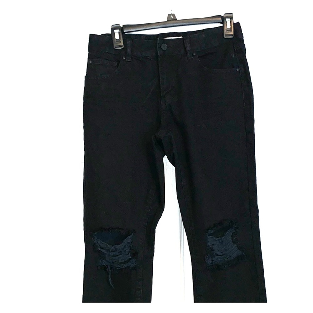High waist black jeans with holes